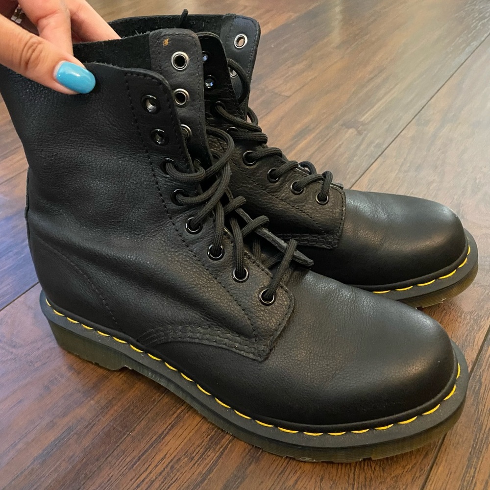 Doc Marten Airwair Black Boots